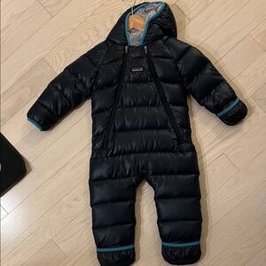 Patagonia Blue hi-loft down Snowsuit bunting